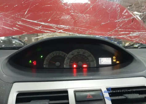 2008 Toyota Yaris z USA, uszkodzony, nr VIN JTDBT923281267710